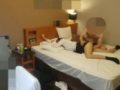 超スタイルの良いリアルJKにホテルでひたすらエロいマッサージをするという動画