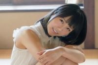 本人の希望で中出しAVに出てしまった天然美少女